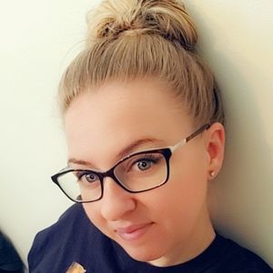 Meet your Posher, Christina